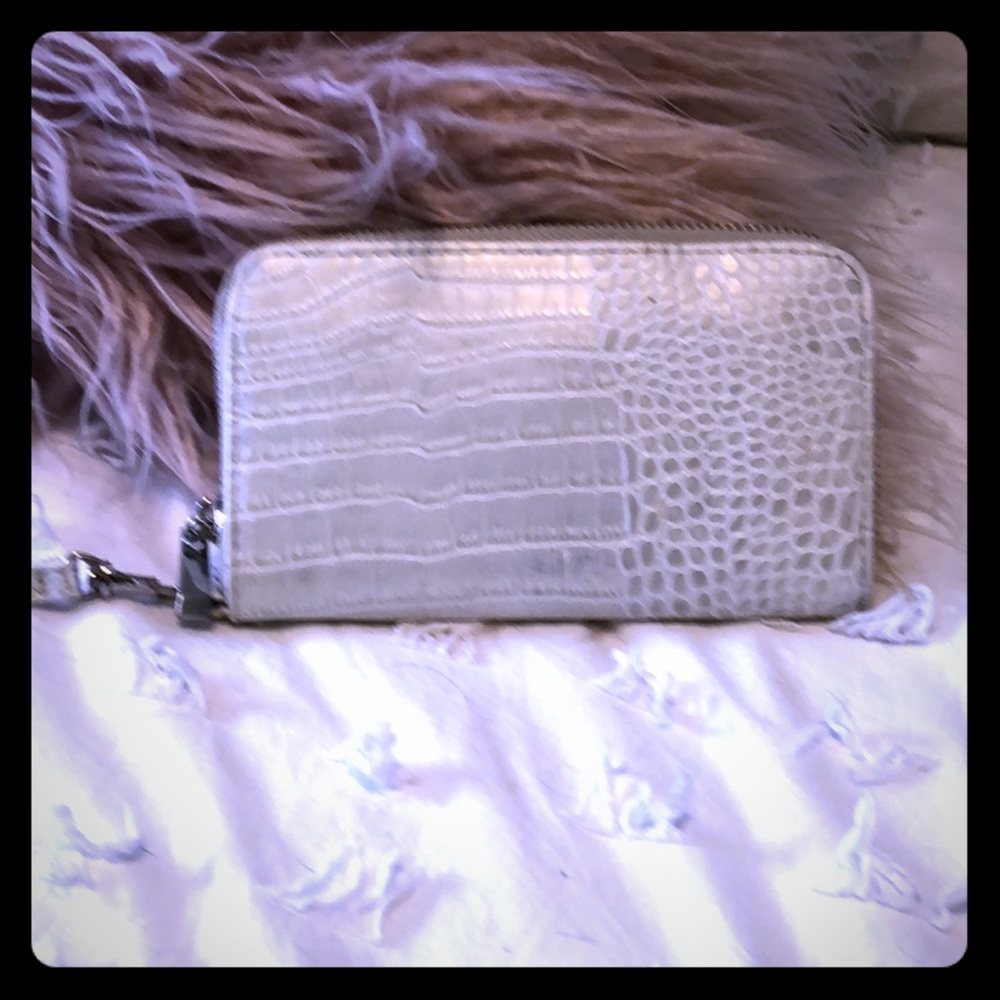 Wristlet
